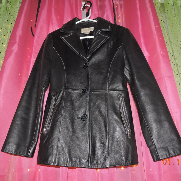 MICHAEL KORS 100% LEATHER JACKET SIZE SMALL - Picture 5 of 8